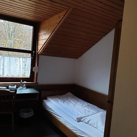 Autobahnraststatte Und Hotel Riedener Wald Ost Hausen  Ngoại thất bức ảnh
